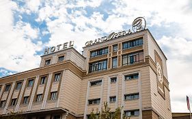 Grand Opera Hotel